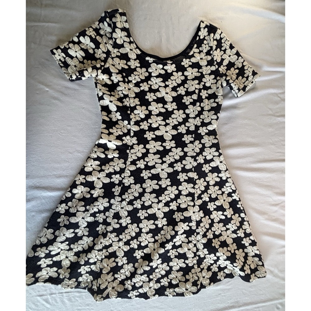 HM Divided Floral Skater Dress Womens 10 Black Cream Fit Flare A-Line Knee Dress